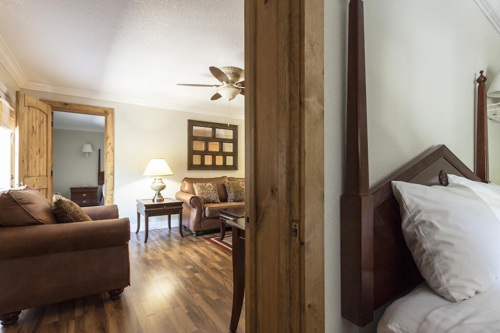 Four Seasons Motor Lodge Гатлінбург Номер фото